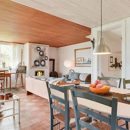 Three-bedroom Holiday In Rude Dom wakacyjny Rude (Sjaelland og Oerne)